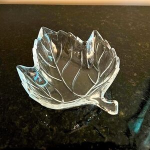 Studio Nova Crystal Maple Leaf Candy Dish Trinket Tray